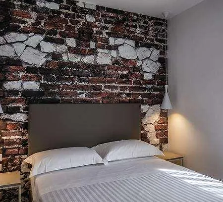 Corsi - Hotel